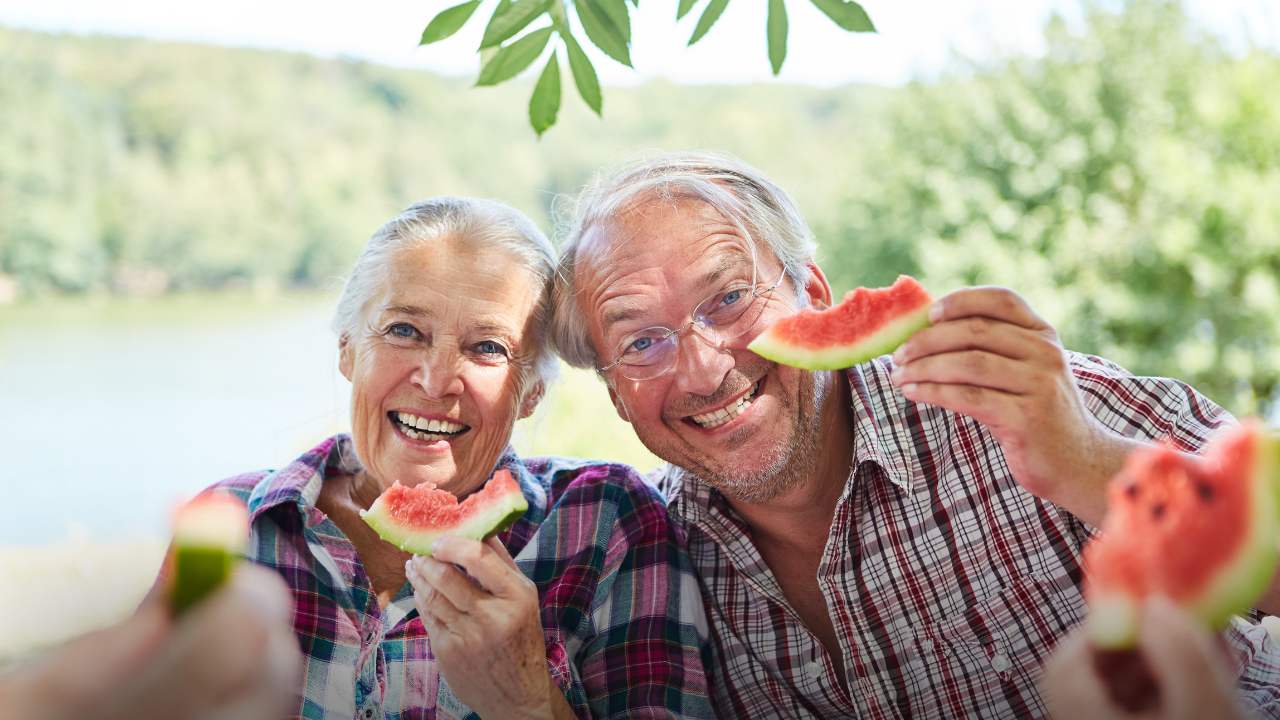 Feed Healthy Food to the Elderly People in Your House Which will Keep Them Healthy